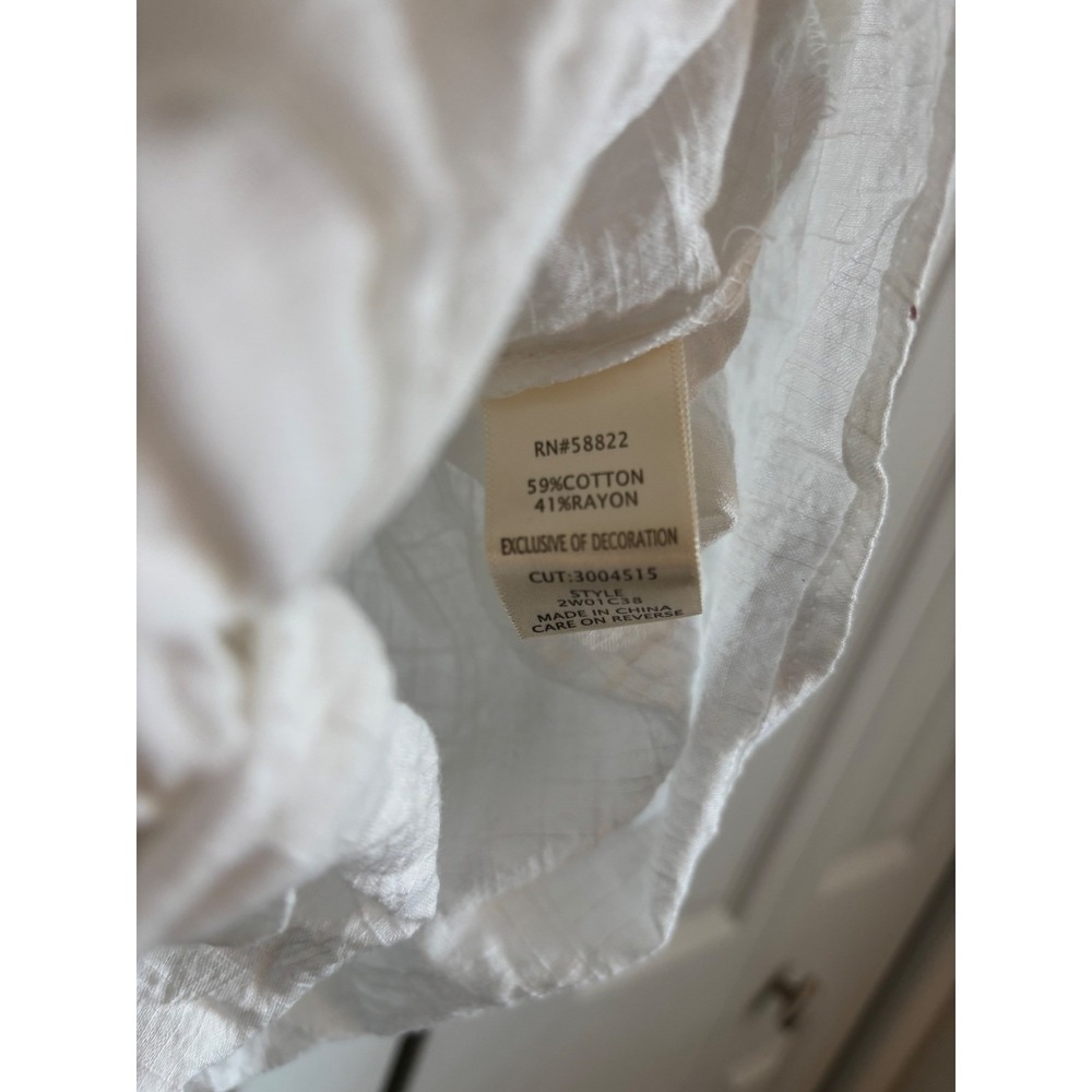 Max Studio White Crochet-Trim Tie-Front Top | NWOT | Size 1X - Picture 3 of 9